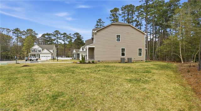 2047 Swiss LN, Hayes, VA 23072