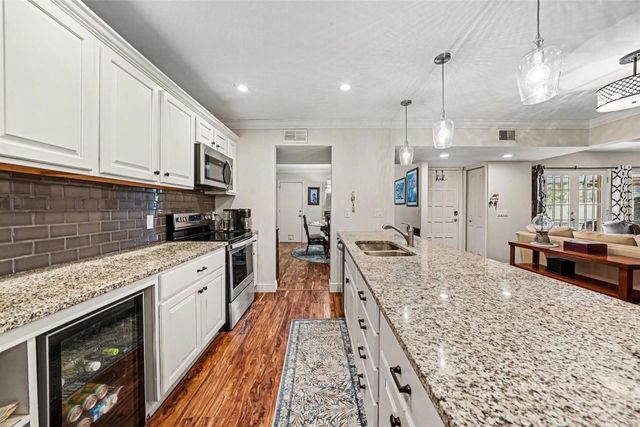 4805 UMBER COURT, Tampa, FL 33624