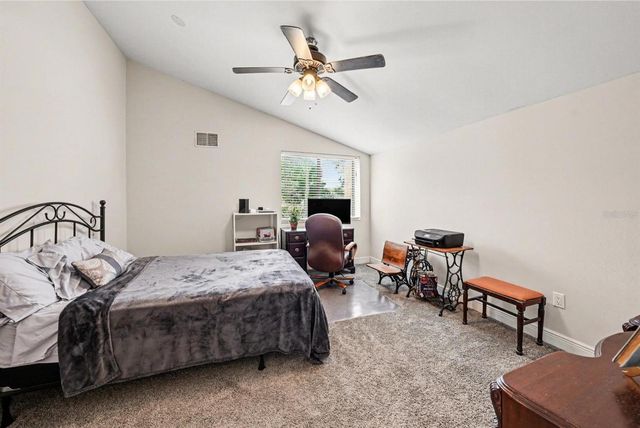 4805 UMBER COURT, Tampa, FL 33624