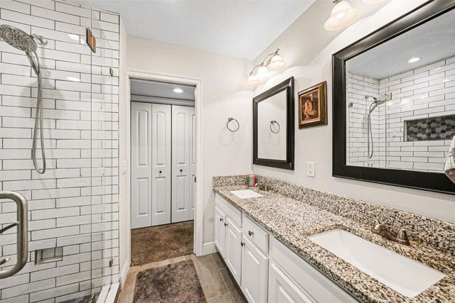 4805 UMBER COURT, Tampa, FL 33624