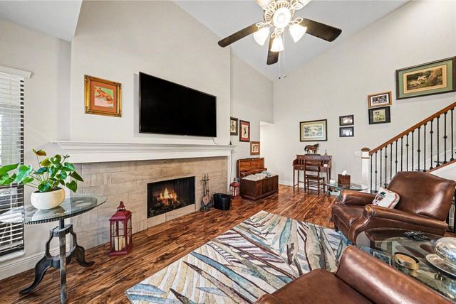 4805 UMBER COURT, Tampa, FL 33624