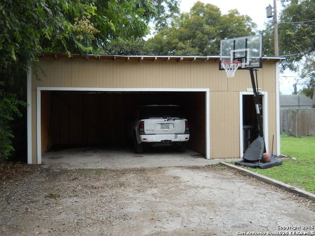 338 Donaldson, San Antonio, TX 78201