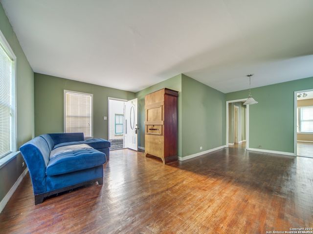 338 Donaldson, San Antonio, TX 78201