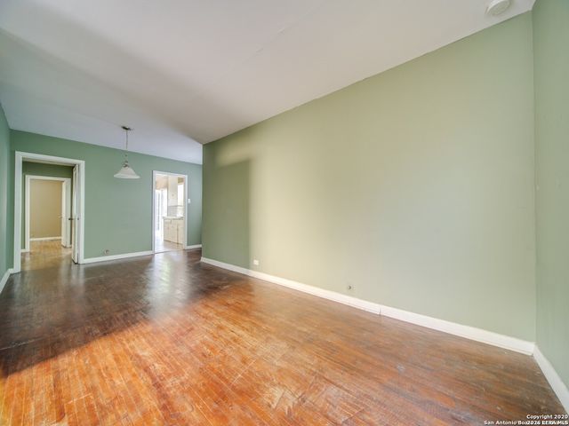 338 Donaldson, San Antonio, TX 78201