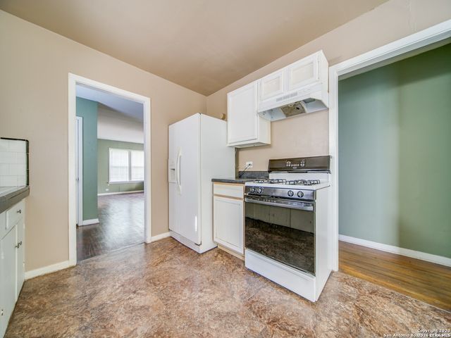 338 Donaldson, San Antonio, TX 78201