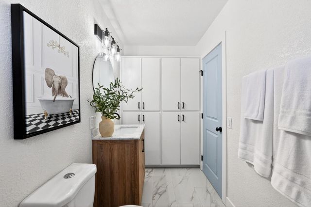 4001 58th St, Sacramento, CA 95820