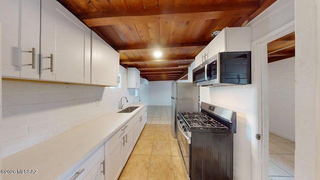 3564 E Kleindale Rd Apt B, Tucson, AZ 85716