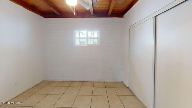 3564 E Kleindale Rd Apt B, Tucson, AZ 85716