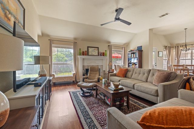 2305 Raintree PATH, Round Rock, TX 78664