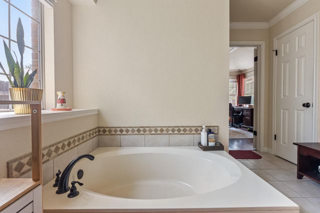 2305 Raintree PATH, Round Rock, TX 78664