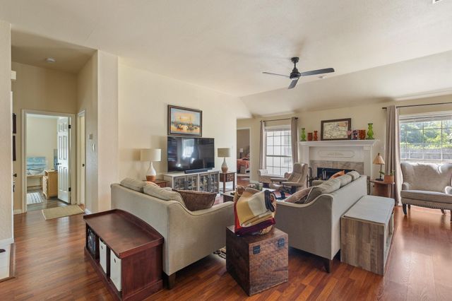 2305 Raintree PATH, Round Rock, TX 78664