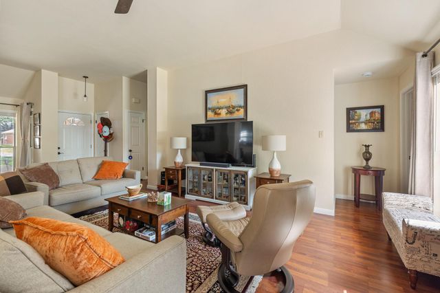 2305 Raintree PATH, Round Rock, TX 78664