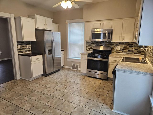 2411 Prospect STREET, Racine, WI 53404