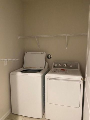 323 Raspberry Rd 323, Fort Pierce, FL 34981