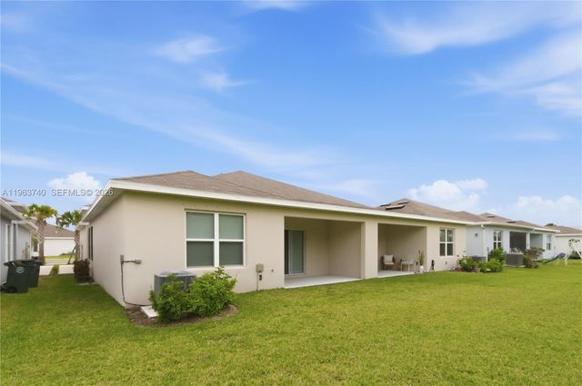 323 Raspberry Rd 323, Fort Pierce, FL 34981