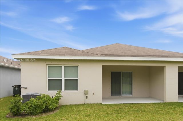 323 Raspberry Rd 323, Fort Pierce, FL 34981