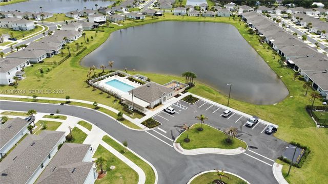 323 Raspberry Rd 323, Fort Pierce, FL 34981