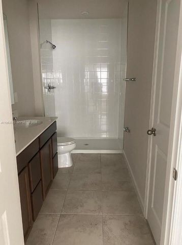 323 Raspberry Rd 323, Fort Pierce, FL 34981