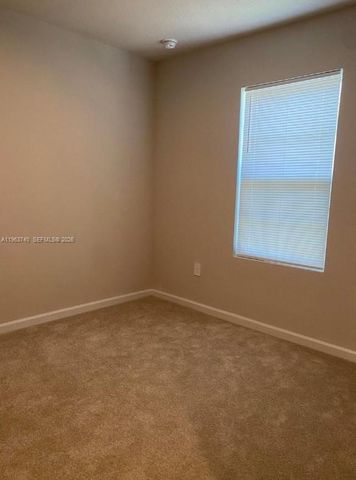 323 Raspberry Rd 323, Fort Pierce, FL 34981