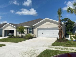 323 Raspberry Rd 323, Fort Pierce, FL 34981