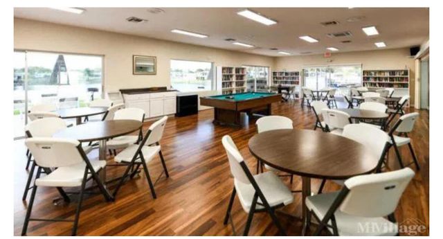 6711 NW 44th Way NW T-08, Coconut Creek, FL 33073
