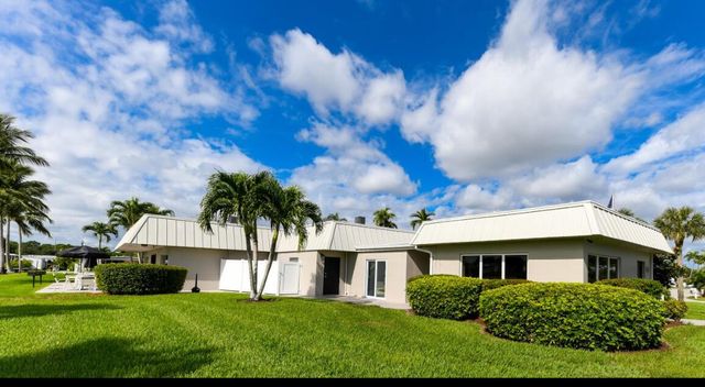 6711 NW 44th Way NW T-08, Coconut Creek, FL 33073