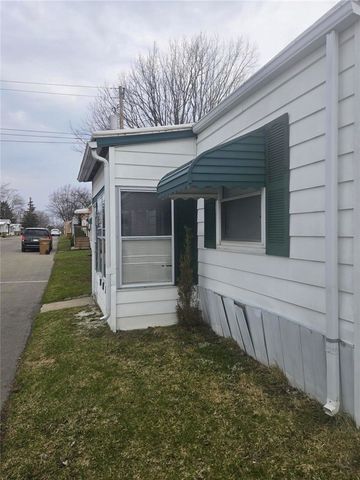 66 Jenny Lane, Cheektowaga, NY 14225