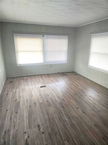 66 Jenny Lane, Cheektowaga, NY 14225