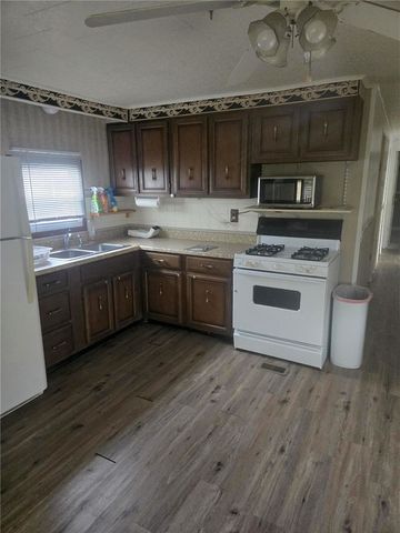 66 Jenny Lane, Cheektowaga, NY 14225