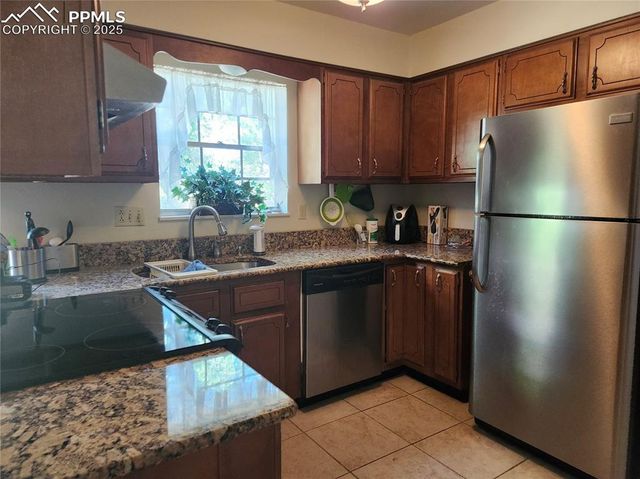 2961 W Whileaway Circle, Colorado Springs, CO 80917