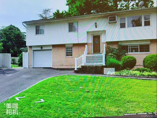2 Norwood Lane, Ronkonkoma, NY 11779