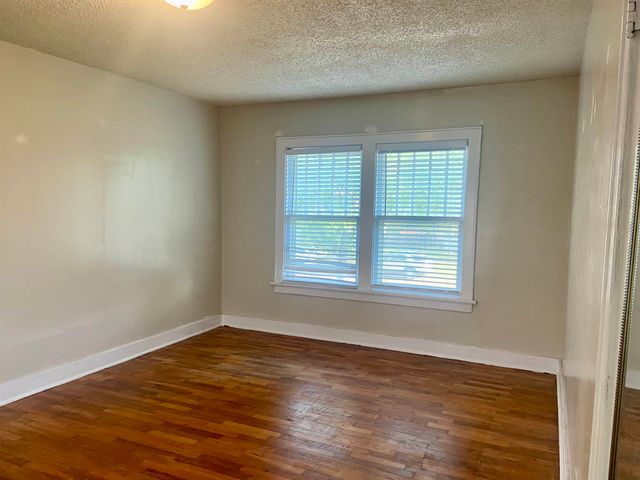 200 E Broadway Ave, Augusta, KS 67010
