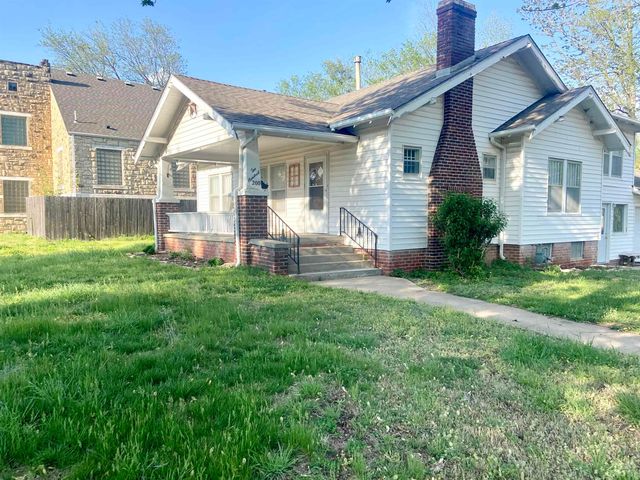 200 E Broadway Ave, Augusta, KS 67010