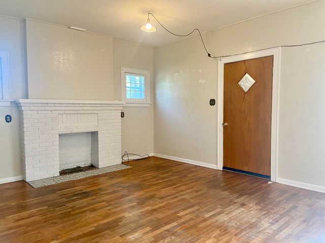 200 E Broadway Ave, Augusta, KS 67010