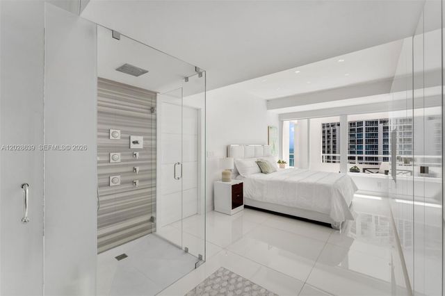 400 S Pointe Drive PH2502, Miami Beach, FL 33139