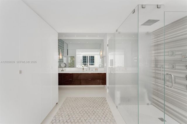 400 S Pointe Drive PH2502, Miami Beach, FL 33139