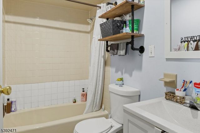 331 333 E29th St 2, Paterson City, NJ 07514