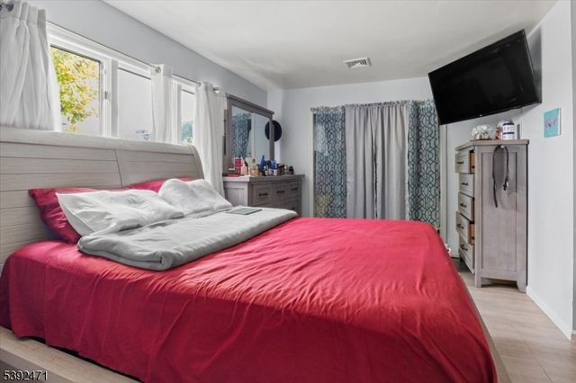 331 333 E29th St 2, Paterson City, NJ 07514