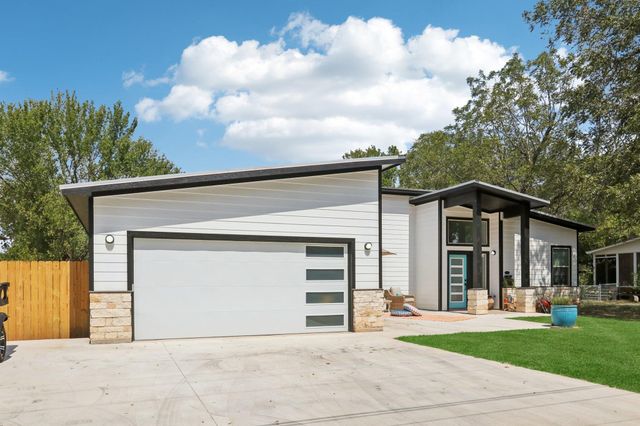 604 Wilhelm ST, Bastrop, TX 78602