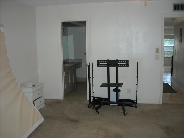 103 Greenbrier C, West Palm Beach, FL 33417