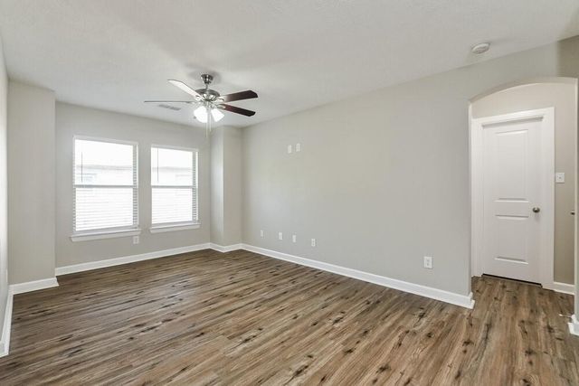 7411 Quiet River Lane, Pearland, TX 77581