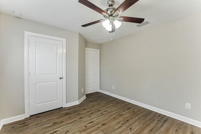 7411 Quiet River Lane, Pearland, TX 77581