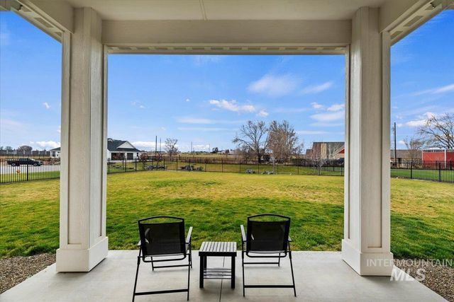 7141 E Merlin Hawk Ct, Nampa, ID 83686