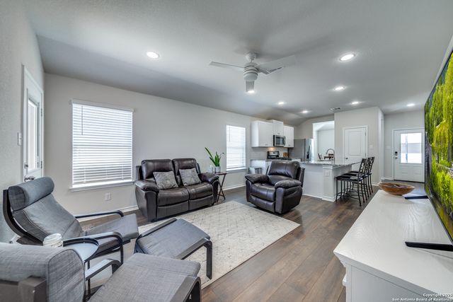 384 Walnut, New Braunfels, TX 78130