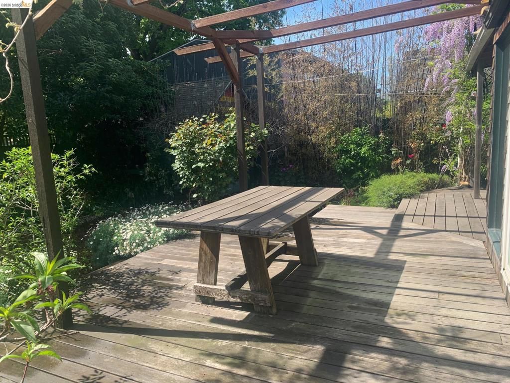 Image 9 of property listing at 2800 Prince St, Berkeley, CA 94705