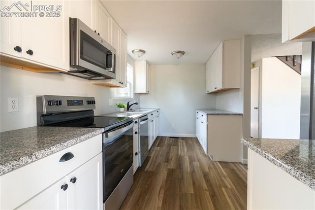 2360 Allyn Way, Colorado Springs, CO 80915