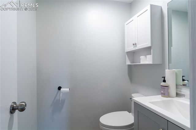 2360 Allyn Way, Colorado Springs, CO 80915