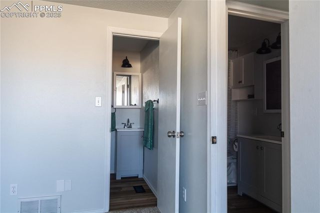 2360 Allyn Way, Colorado Springs, CO 80915