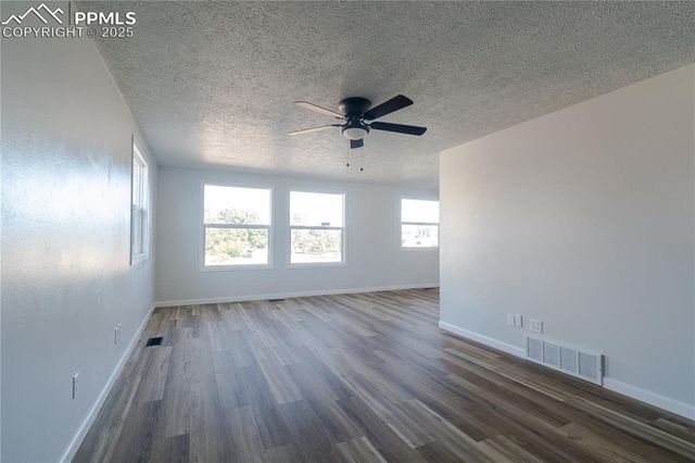 2360 Allyn Way, Colorado Springs, CO 80915