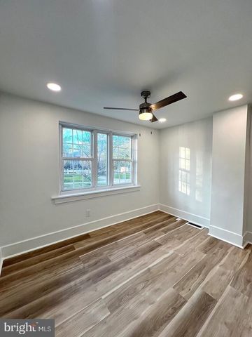3217 ALMOND ST, Philadelphia, PA 19134